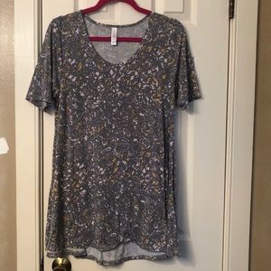 NEW muted floral top